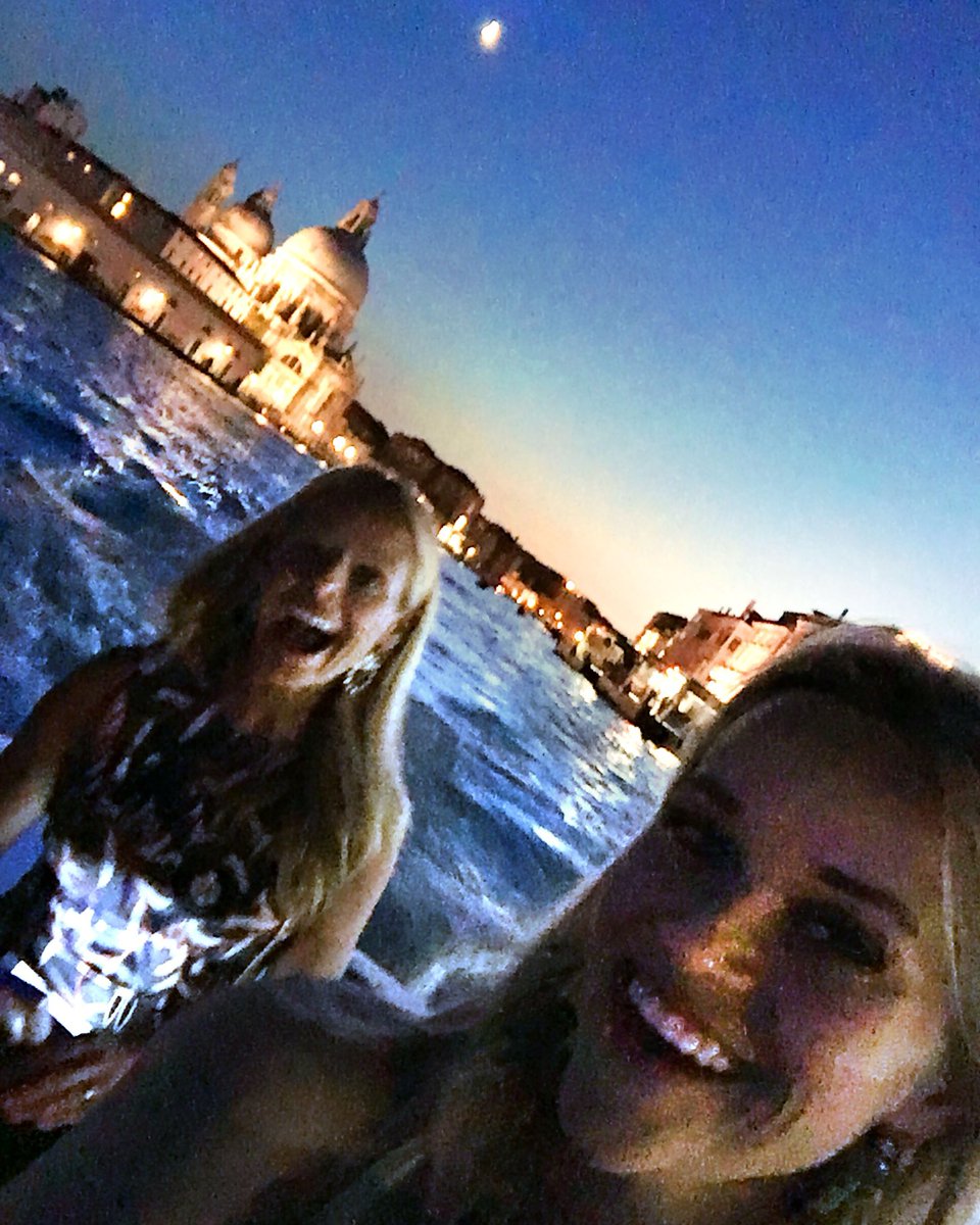 Goodnight, Venice 🌙💋 #GirlsTrip2016 #SummerAdventures