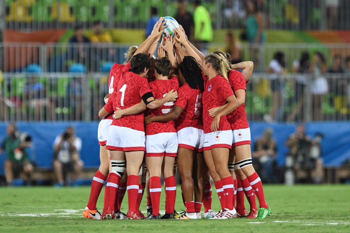 SportsCentre's tweet photo. MEDAL ALERT: Canada wins BRONZE in women's #RugbySevens at #Rio2016 with 33-10 victory over Great Britain. https://t.co/JMvEtubzQ5