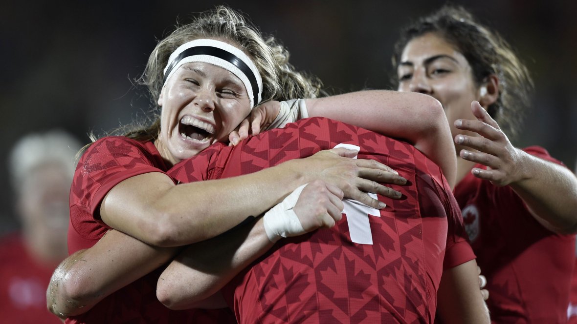 CBC's tweet photo. #CAN wins #bronze in #Rugby7s! How are you feeling, Canada? https://t.co/MvMijR6ACr https://t.co/hPXAfvT6Gw