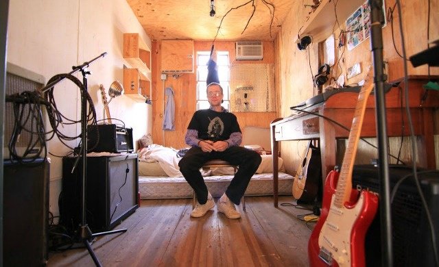 THEE Ben Wallers lands in the United States of Texas TOMORROW to tour with Spray Paint! tinyurl.com/phubvr4