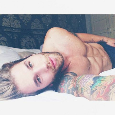 PitCrewModel's tweet image. Going to nap. Gnight.