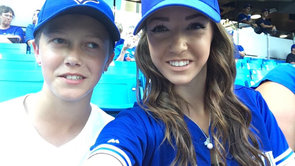 12duczek's tweet photo. #OurMoment @BlueJays https://t.co/ktvFZ16P04