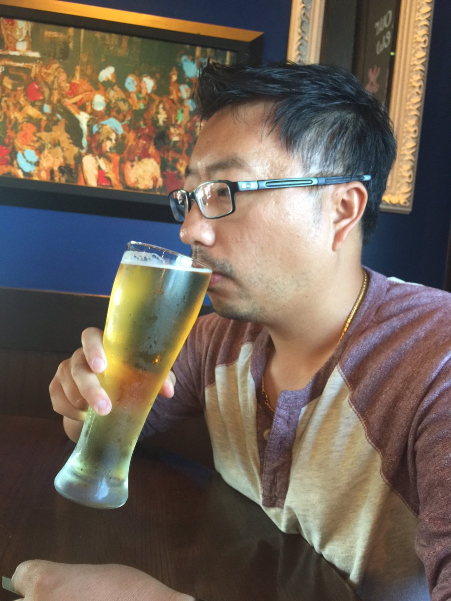 ChengGetsSocial's tweet photo. Will I be single after tonight? #WhenYouForgetYourGFsBday https://t.co/mXPVl1L1rl