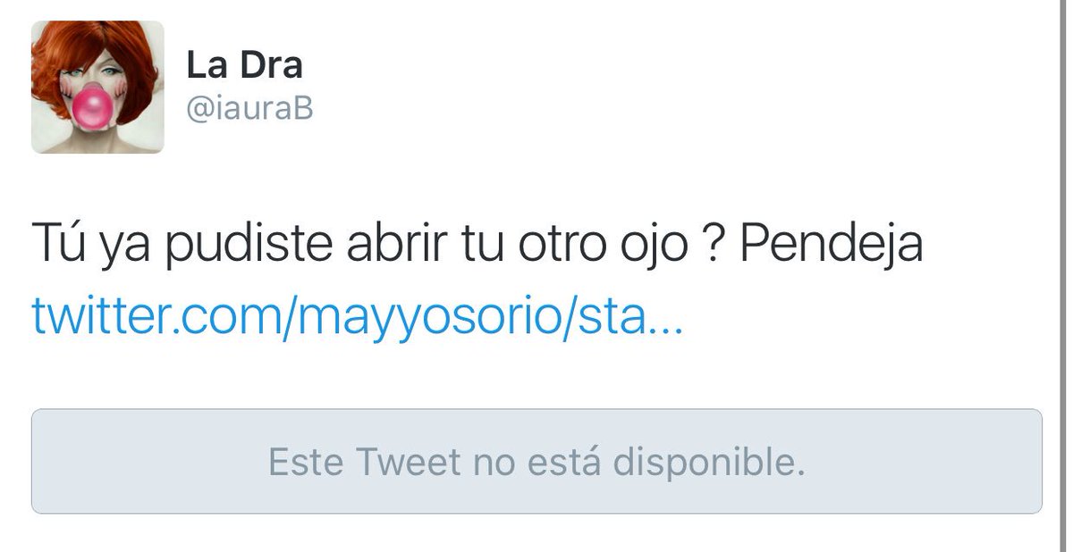 iauraB's tweet photo. Aquí les dejo la triste historia de la niña que no podía abrir su otro ojo, Like sí que triste. https://t.co/h2IKkotoYn