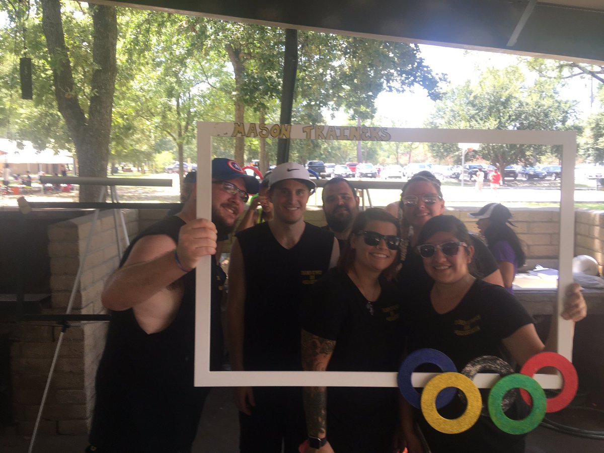 __dempsey's tweet photo. SO much fun with our region today! #masonregion #badasscocita #trainerolympics @BaerTrey @ericnecker1 @HaynesCgh https://t.co/A1gTNbMwYf