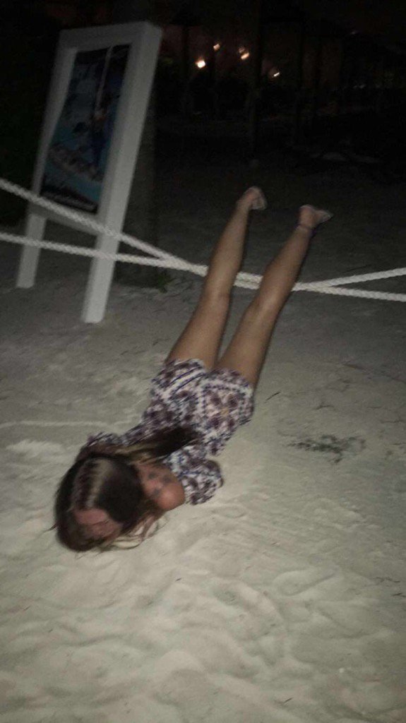 mychalmoore1's tweet photo. So this has got to be the best photo of the holiday 😂😂😂 @Brogancturner #brogantheresaropethere #gone #faceplant https://t.co/RHpdadnjwa