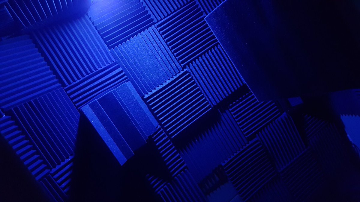 SixtheDJ's tweet photo. Im just trying work, I got these beats, n this studio, so wassup? #201Studio https://t.co/JVOVkpIZEJ