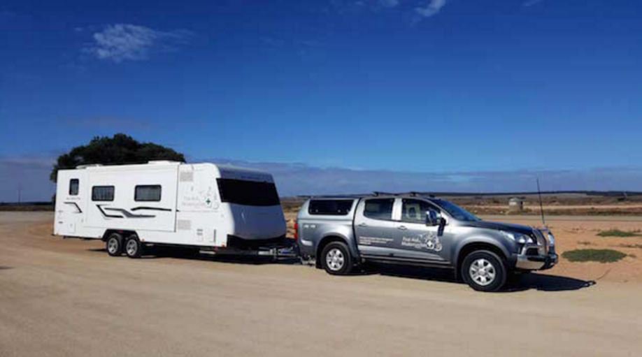 FirstAidFM's tweet image. We have completed our first lap of Australia! 1500 riders trained, 65 courses, 40,000 km! bit.ly/2bfyJVK