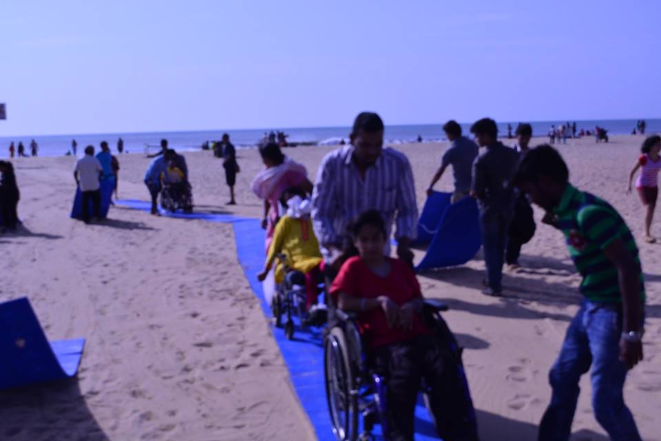 rameshlaus's tweet photo. Kudos to #ExploreDifferently NGO for makin Chennai 's Elliots Beach accessible for Persons with disability on Sunday https://t.co/xSj4pOfsEQ