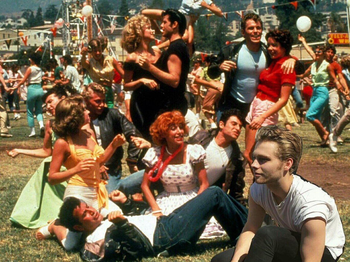 Whoever made this turn on your location, I just wanna talk.