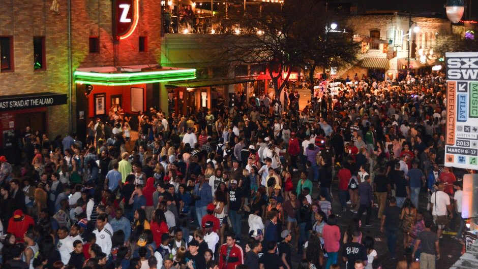 DeuceENT_'s tweet image. #1Friday NITE in NC #GreeneStreetFridays 🚩📢📣

📍RSVP NOW FREE ENTRY-&amp;gt; FridayNiteOut.Eventbrite.com