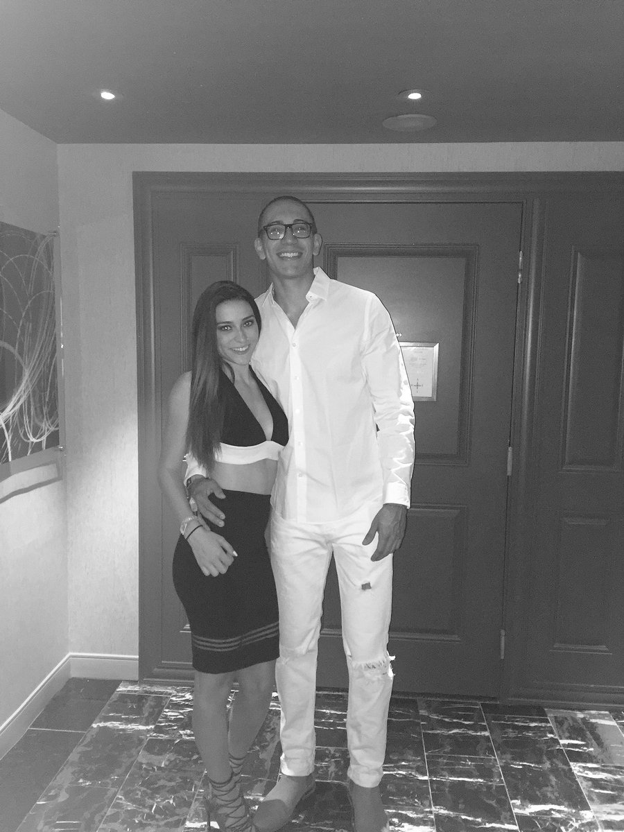 m_valdes18's tweet photo. Best Vegas experience when you showed up #bestfriendandboyfriend https://t.co/VXJiyRCHov
