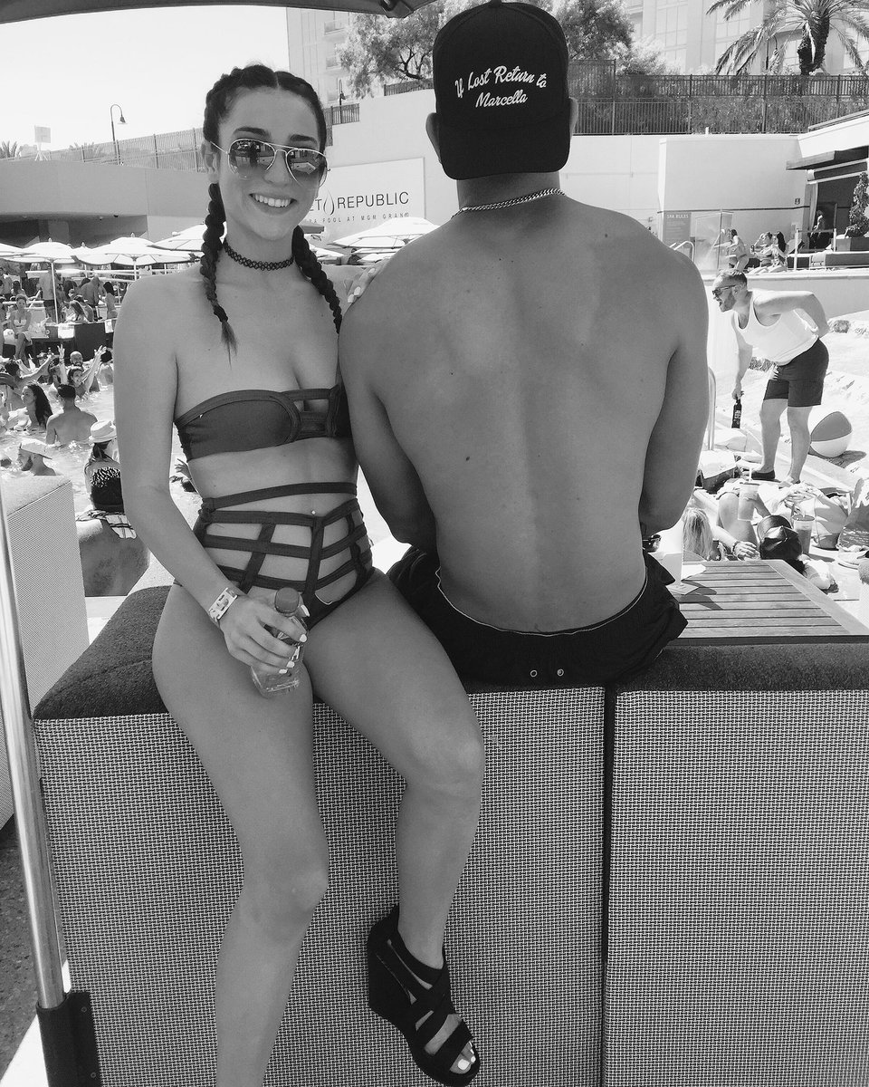 m_valdes18's tweet photo. Best Vegas experience when you showed up #bestfriendandboyfriend https://t.co/VXJiyRCHov