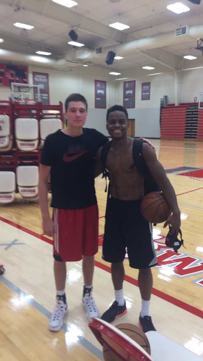 tman_go's tweet photo. Great experience for @Kmango2 to work out then get to play with @YogiFerrell11. Thanks @jmarhandles https://t.co/7mubWAYjv7