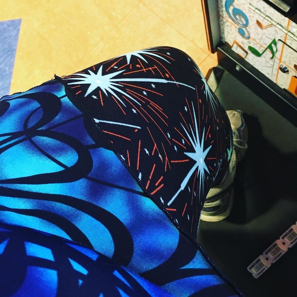 BethAnnesBest's tweet image. Sporting my #4thofjuly #lularoe leggings tonight! #mixingpatterns #vacation