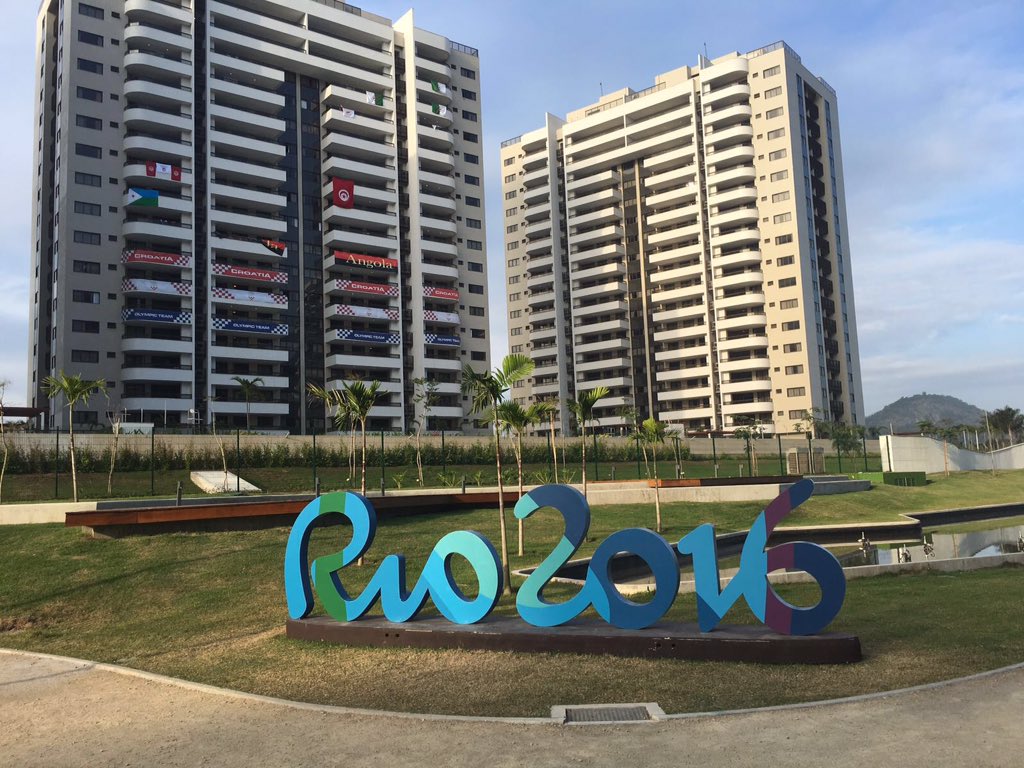 Seguimos luchando en #Rio2016. Mañana toca recuperar y coger fuerzas para el miércoles. ESP-CRO. #waterpolo