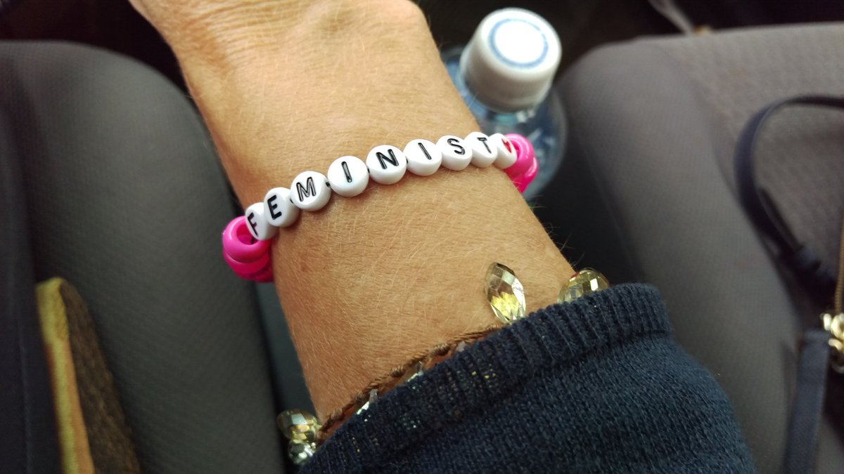 SaraParker411's tweet image. Still wearing it. #COM1 #ILoveMyStudents #WeShouldAllBeFeminists #feminist