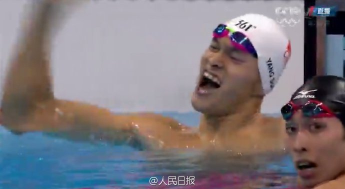PDChina's tweet photo. #CHN #SunYang wins #gold at men's 200m freestyle, time 1:44.65; #RSA Chad le Clos #silver, #USA Conor Dwyer #bronze https://t.co/7m2KvZqiuX
