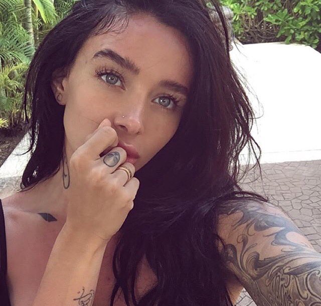 labishes's tweet image. Hi I&apos;m Merci. I&apos;m new but not new to RP. Please RT!!! 😘😘 thx