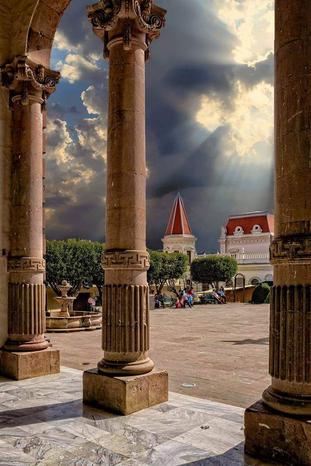 oro_magico's tweet photo. Buenas Noches te desea #ElOro... con esta bella postal!!! @EdomexTurismo @bettynabenitez @SECTUR_mx @cristinacruzh https://t.co/CgXARahQKM