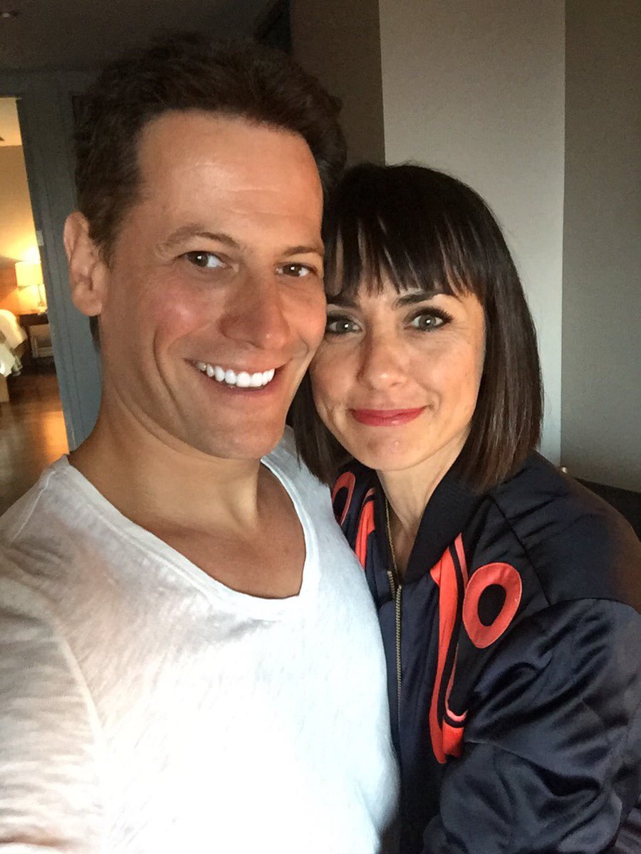 ioangruffudd's tweet photo. You could have had it all Quinn!  😉 Congrats on an awesome finale @ConstanceZimmer #UnREALtv https://t.co/JKSMQPGKBp