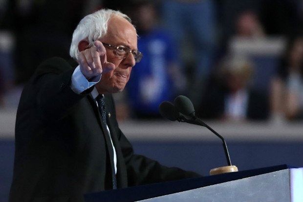 UOLNoticias's tweet photo. Bernie Sanders pede que EUA se posicionem contra impeachment de Dilma https://t.co/WnLpQIjIoQ https://t.co/aGBkLP8kI4