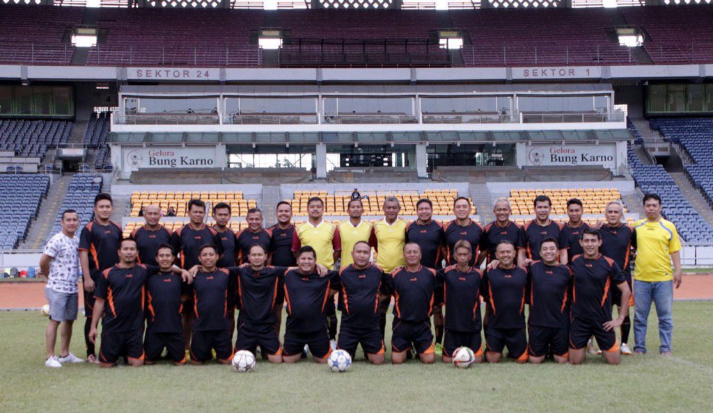 Perbanas Allstar <a href="/GBK/">Matt Kim</a>,. Sponsor by <a href="/specs_indonesia/">Specs Indonesia</a>