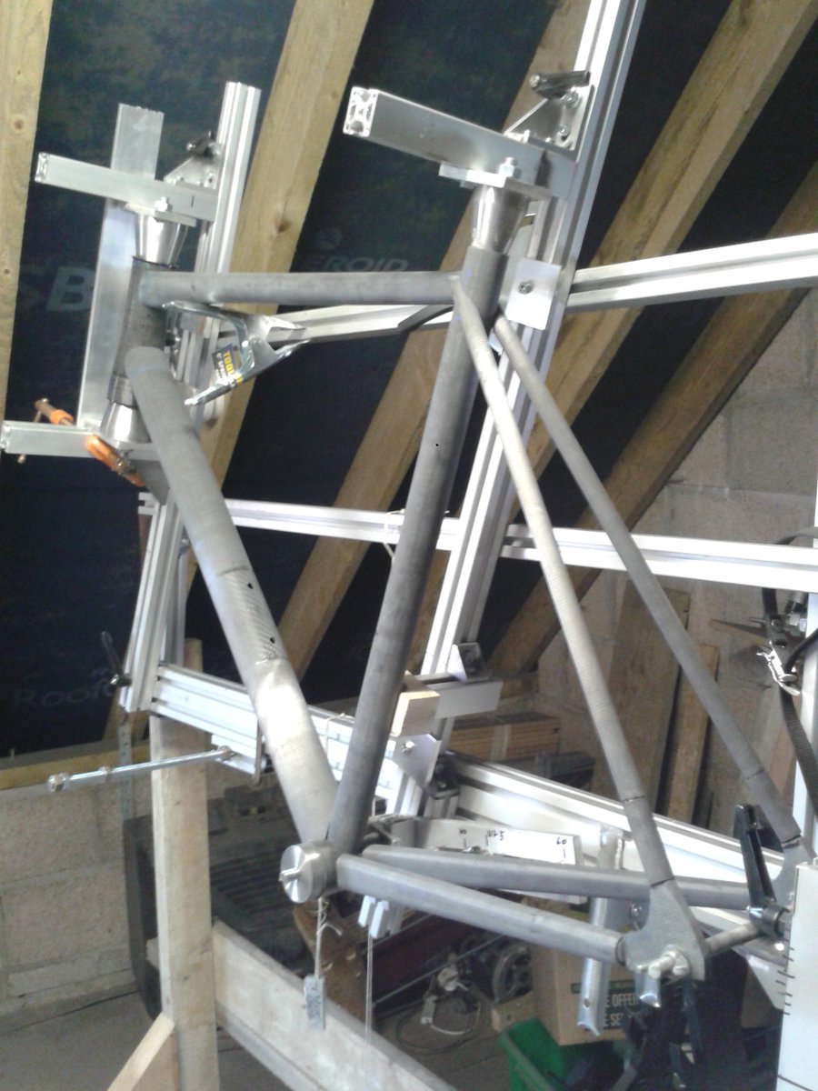 Donardcc's tweet image. Frame ready for bonding #CustomCarbon #MadeinNI #Cycling #CycleNI