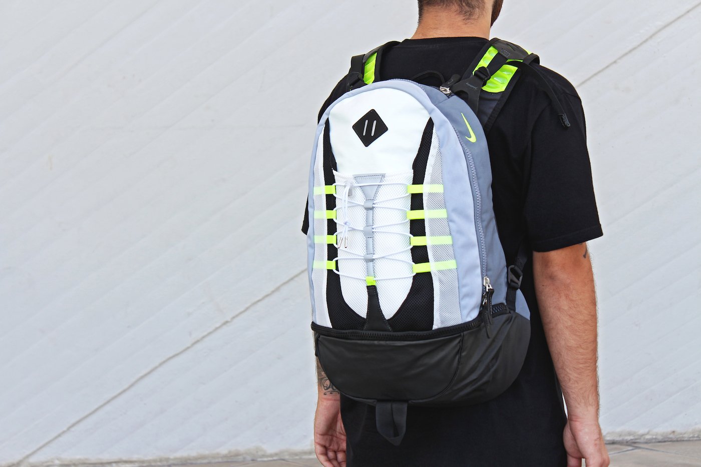 OUT NUMBER on X NIKE AIR MAX 95 NEON BACKPACK 95 https t kVRA6QnV8l airmax95 https t uESCzQwCIt X