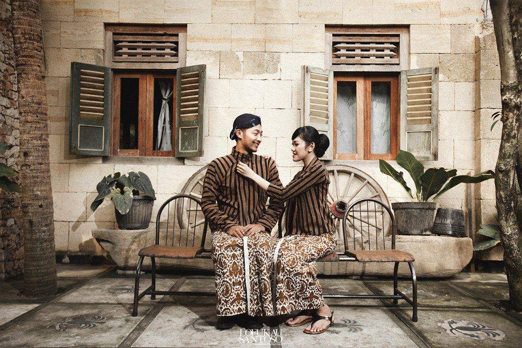 Konsep Foto Prewedding Seru Giezka dan Jamal lofukau.com/konsep-foto-pr…