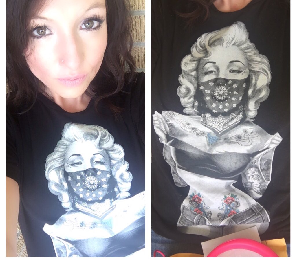 _firstqueenkay's tweet photo. Tha shirt though 🙌🏼🙌🏼🙌🏼🙌🏼 https://t.co/NO6biNlTFm