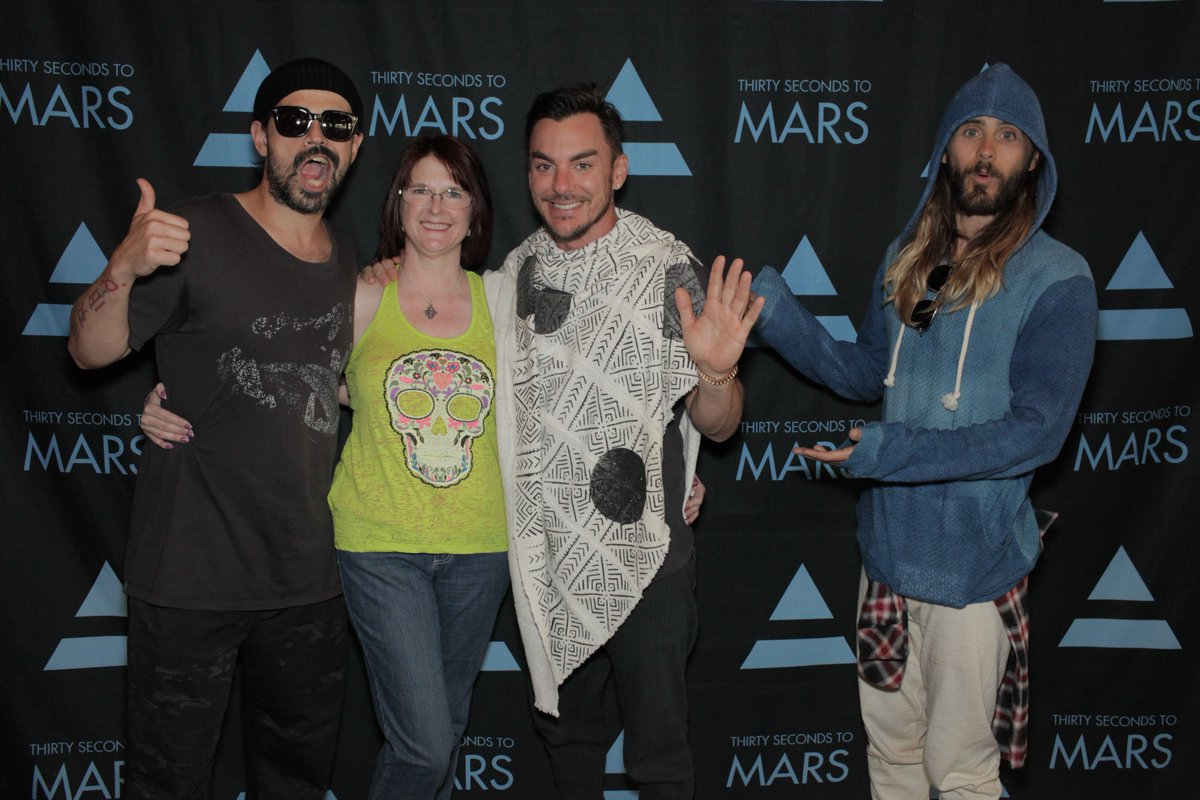 TriadsInNature's tweet image. I'm fixing to hit 4000 tweets!
Let's start a countdown ♥
#theymakemelookgood
#TriadAlert
#MarsRocks
#ShanatomyLesson