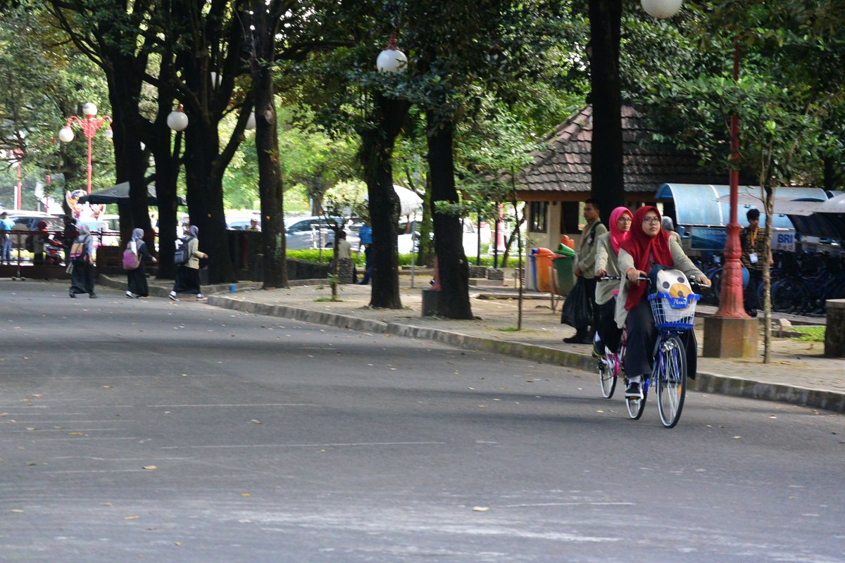 Tetap semangat bersepeda menuju kampus <a href="/UGMYogyakarta/">UGM</a> #UGMBersepeda