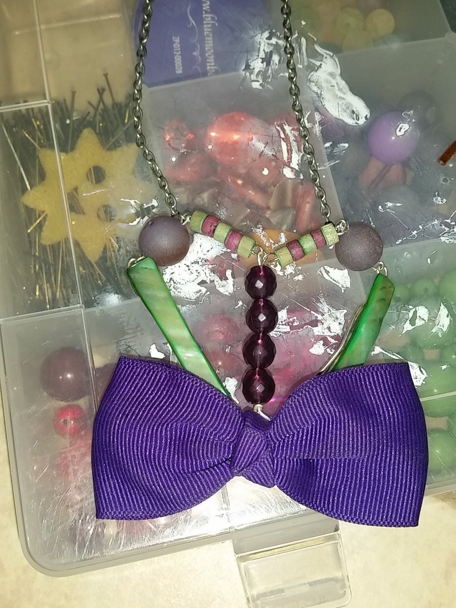 Katherine45er's tweet photo. @MelanieLBBH what do you think of this necklace? https://t.co/AWnnn4DCuM
