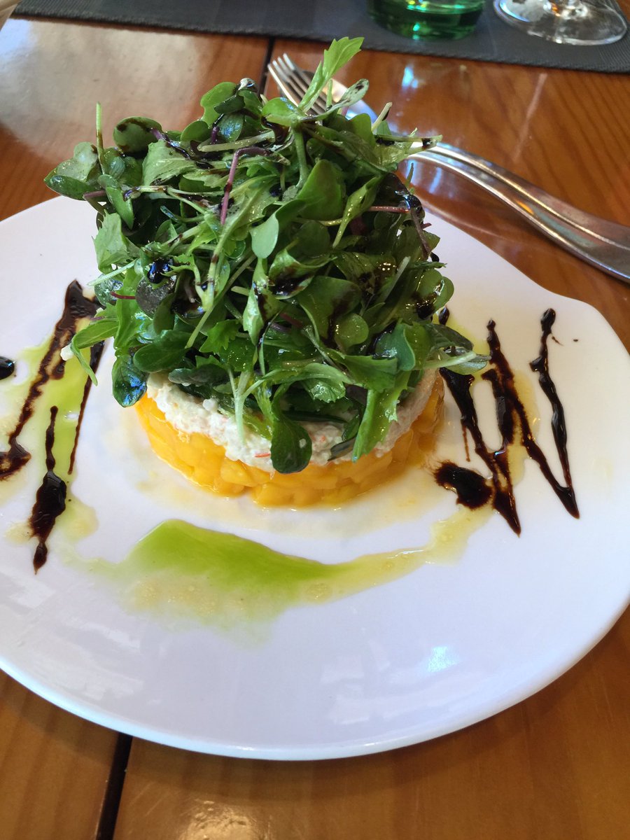 jorgemas_RETAIL's tweet photo. #lacaleche Un paraiso gastronómico en Llivia;todo un descubrimiento para deleitar el paladar,con un trato exquisito. https://t.co/NTS3BZuets
