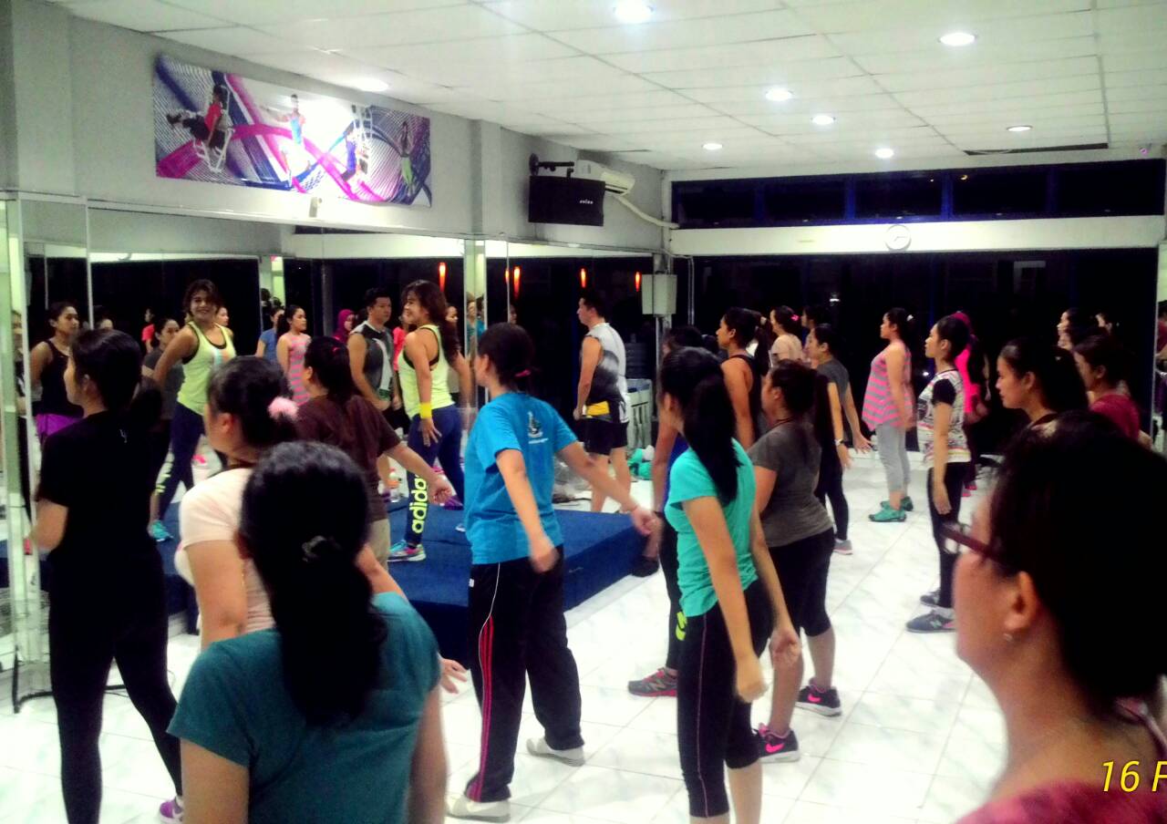 ifit Studio Gym on Twitter "Friends, join Zumba Class di Ifit yuk, dari SeninJumat jam 7