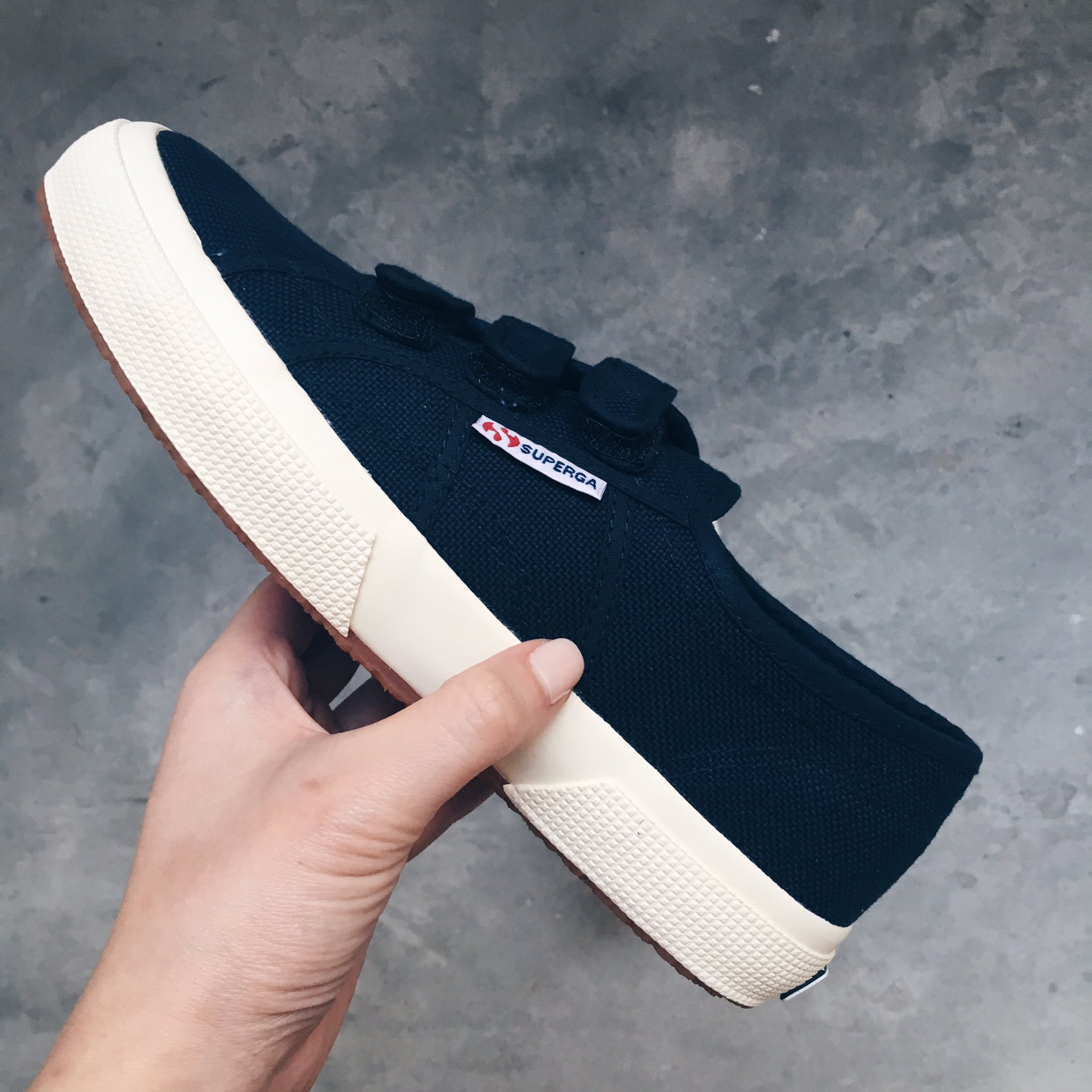 Superga velcro clearance navy