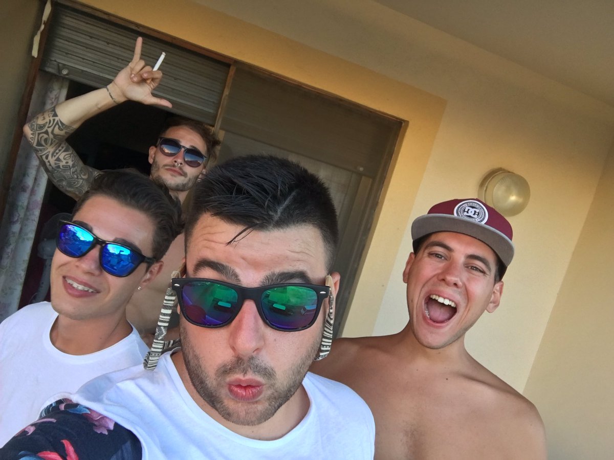 kekOesports's tweet photo. Aqui seguimoos! #PreDreambeach https://t.co/0WyJrMnVIQ