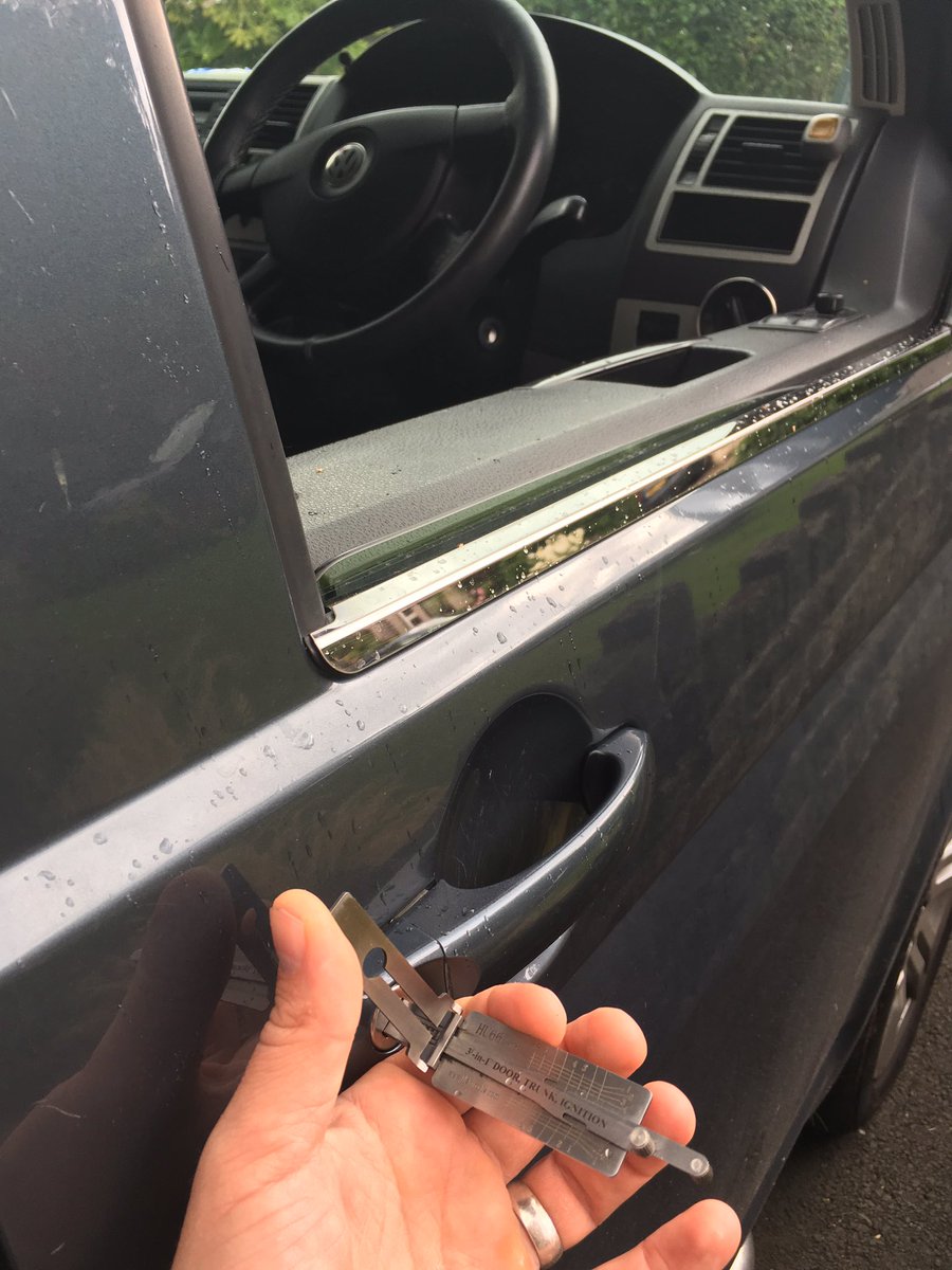 IndyLocks's tweet image. Vehicle lockout attended in Swansea - 2012 VW Transporter. Customer mobile within 30 minutes of calling