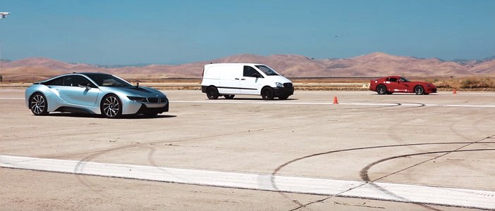 teknoamigo's tweet photo. Elektrikli minibüs spor arabalara karşı... https://t.co/S4rCIFXbGA #atieva #edna #electric #Van #BMWi8 #Dodge #Viper https://t.co/87g465pQmD