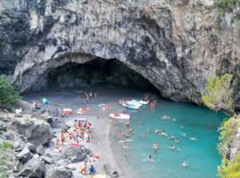 marecosenza's tweet photo. @ricciodimare970 @fulviogiuliani @GiusiLegrenzi 😎😎😍😍 https://t.co/yPGbyzYQIQ