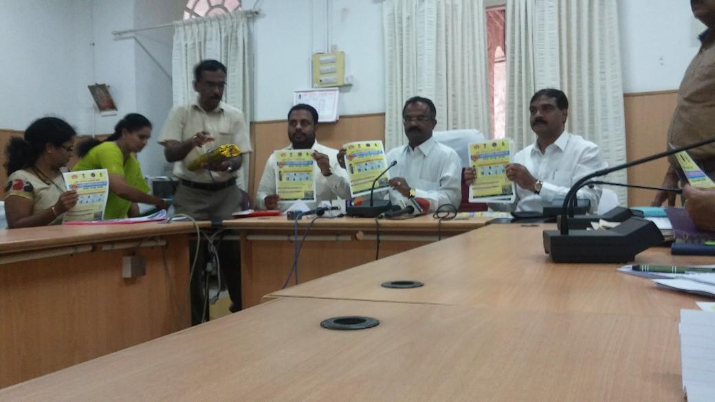 naveenmzs's tweet photo. @BBMP_MAYOR announces #NationalDewormingprogram for school going students in th city @WeAreBangalore @CMofKarnataka https://t.co/WVledcNlUP