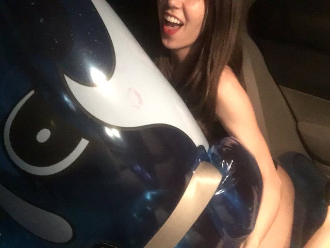 Looks like he's gonna be the largest whale known to WOMAN tonight! Have fun beating off to your app @WhaleForHire<a href="/tag/gap1969"class="tags"><span>#gap1969</span></a><a href="/tag/resolutionjeans"class="tags"><span>#resolutionjeans</span></a>