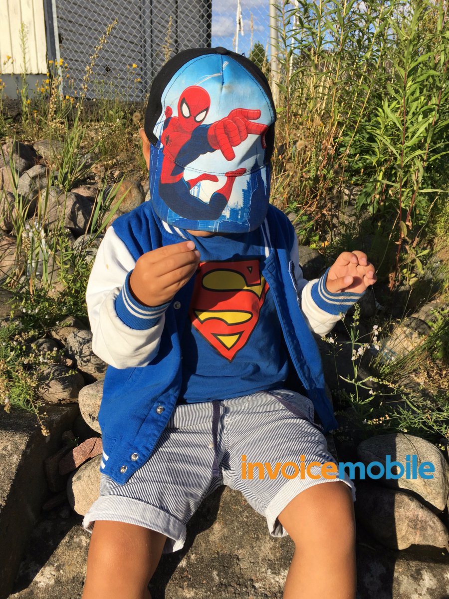 InvoiceMobile's tweet image. Vi är inne i Augusti och ledigheten börjar leda mot sitt slut! 
Vi på Invoice Mobile har massa nytt att erbjuda!