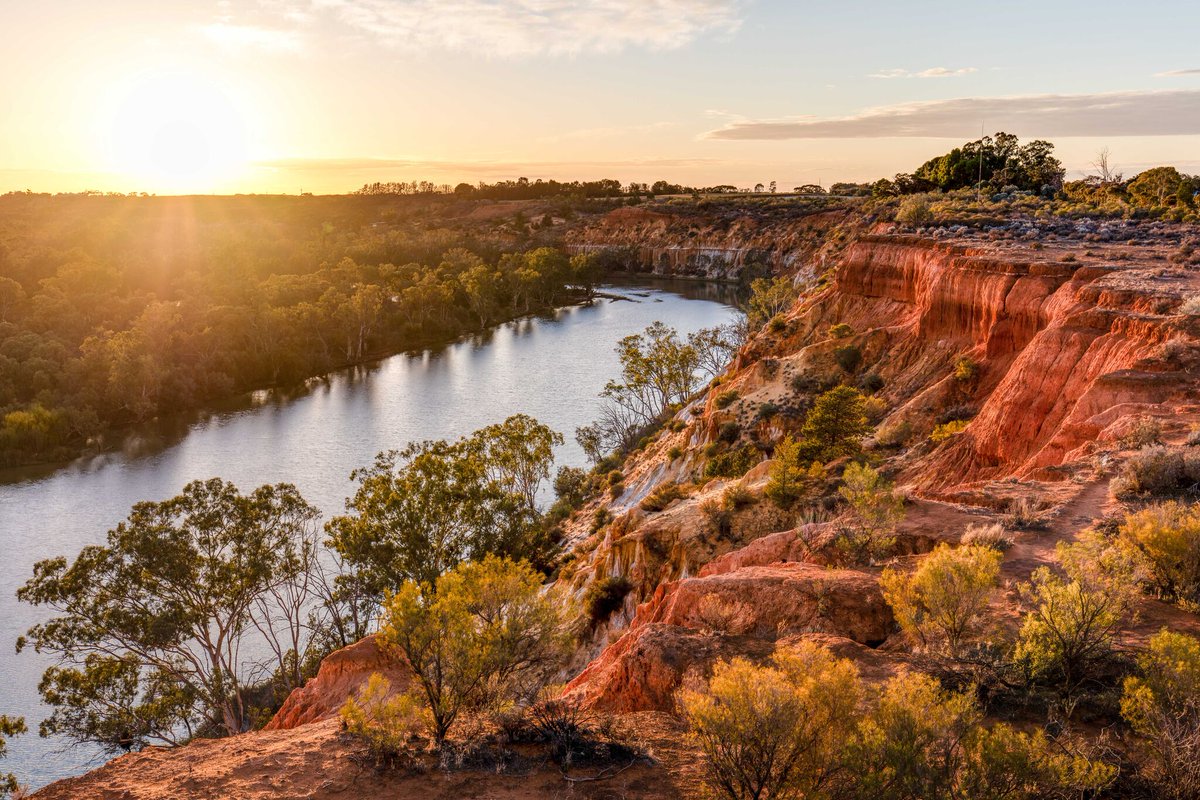 Australia's tweet photo. Meet the newest addition to the @GreatwalksofOz collection - the #MurrayRiverWalk in @southaustralia https://t.co/xN3jox4omQ