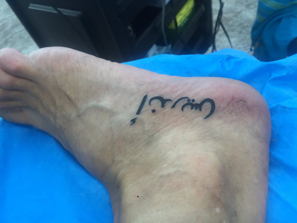 laurapvehi's tweet photo. Lo hice!!! #tatoo #benjiaranda #laperralola #valencia @UrbanStoreVLC @VilladelMar2014 #benicassim https://t.co/7dLGbejz6H