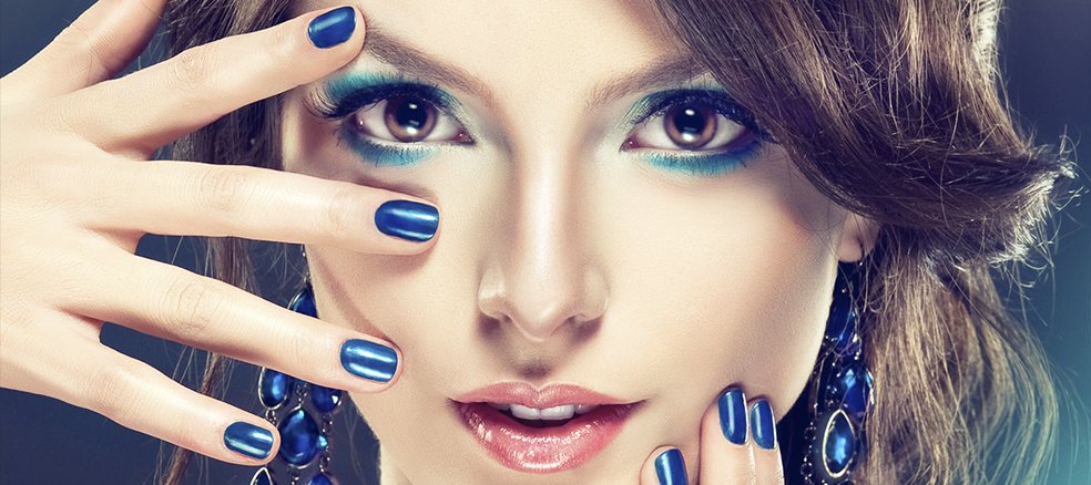 RealBossBae's tweet image. Glam makeup 💜💄