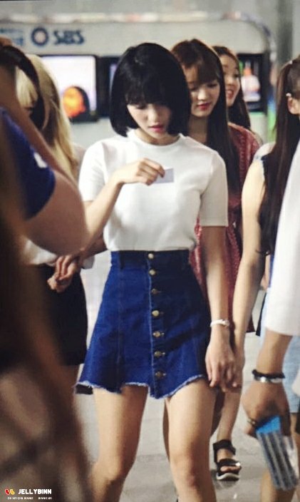 binnie_kr's tweet photo. 160809 SBS 라디오 올드스쿨 출근 #오마이걸 #비니 
- 비 온 뒤 맑게 갠 하늘같은 유빈이ㅠㅠㅠ
#OHMYGIRL #BINNIE @WM_OHMYGIRL https://t.co/3aSloEYGN9