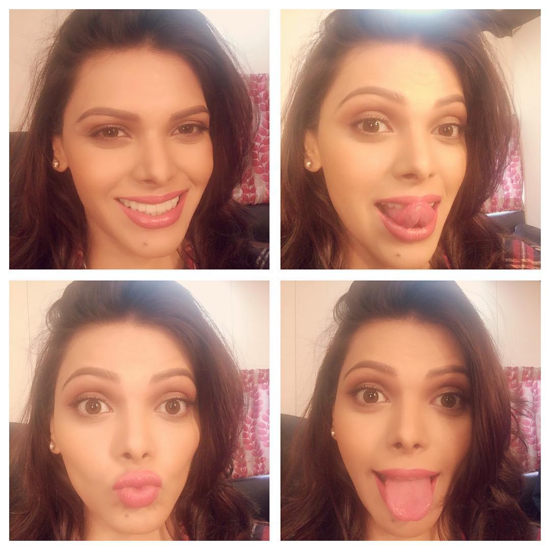 PrinceCinemas's tweet photo. Some cute expression of #SherlynChopra #FunEnjoy ๐๐๐ #Insta https://t.co/7c2KPfQybu