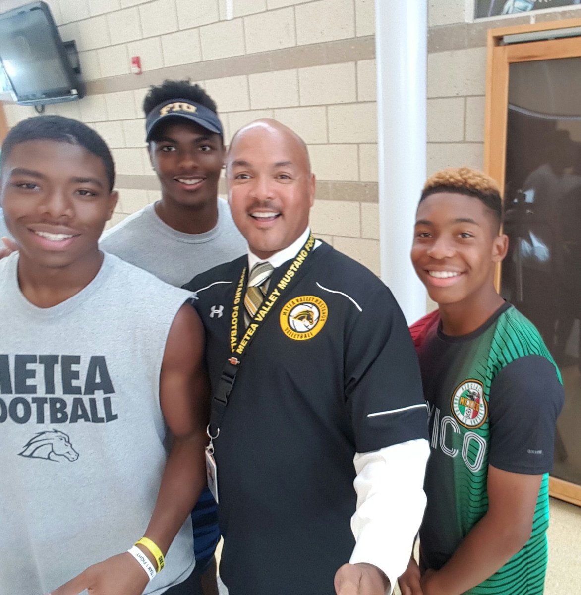 Stu Go Camp was up and running at MV today <a href="/MVStudentGo/">MVStudentGo</a>#futureready204
Go Go Mustangs!